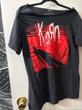 Size Medium Korn Graphic tee